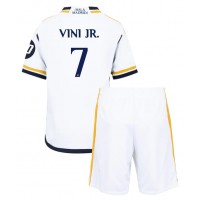 Camisa de time de futebol Real Madrid Vinicius Junior #7 Replicas 1º Equipamento Infantil 2023-24 Manga Curta (+ Calças curtas)